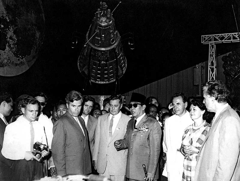 Soekarno, Gagarin dan Nikolaev: Mengenang Kembali Persahabatan Rusia dengan Indonesia