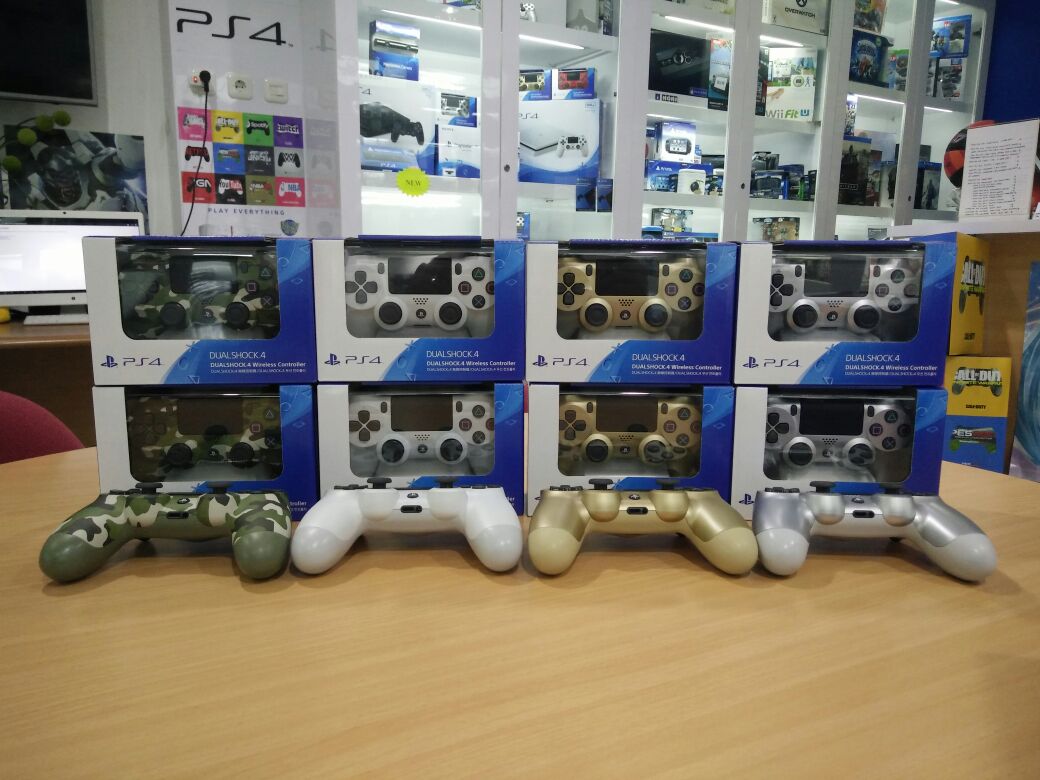 lounge-ps4--ps4-pro---this-is-for-players---faqs-in-page-1---part-1