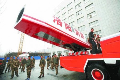 Beragam Foto-foto Mobil Water Canon Di Dunia maupun Indonesia. Keren GAN!!!