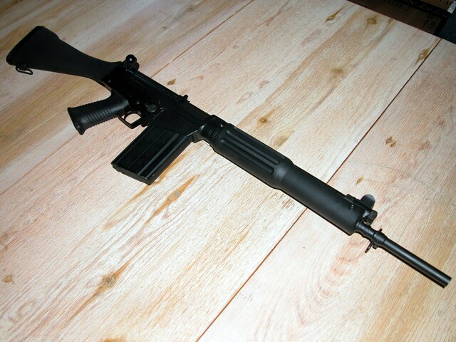 15 Assault Rifle Yang sering mejeng dalam game gan :D