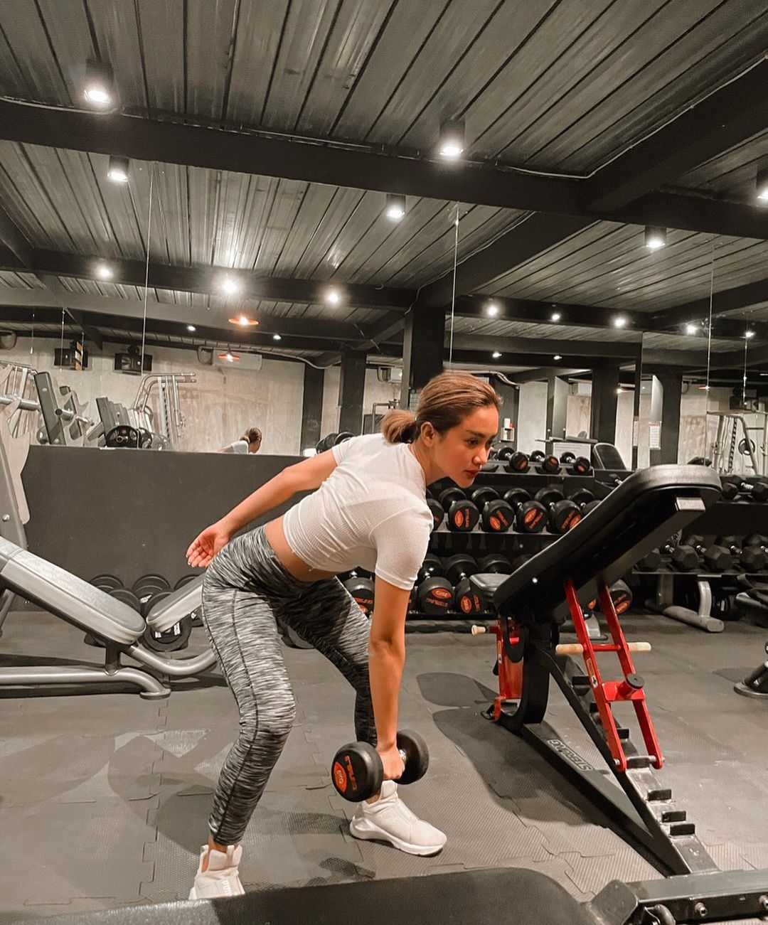 5 Potret Seru Cita Citata saat Nge-Gym, Ingatkan untuk Selalu Fit!