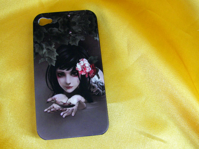 Hardcase keren buat Iphone 4