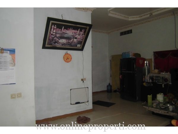 Dijual Rumah Murah Dalam Komplek Posisi Hook, Bekasi PR1275