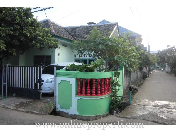 Dijual Rumah Murah Dalam Komplek Posisi Hook, Bekasi PR1275