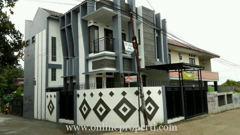 Dijual Rumah Tingkat Baru Posisi Hook, Limo, Depok PR1368