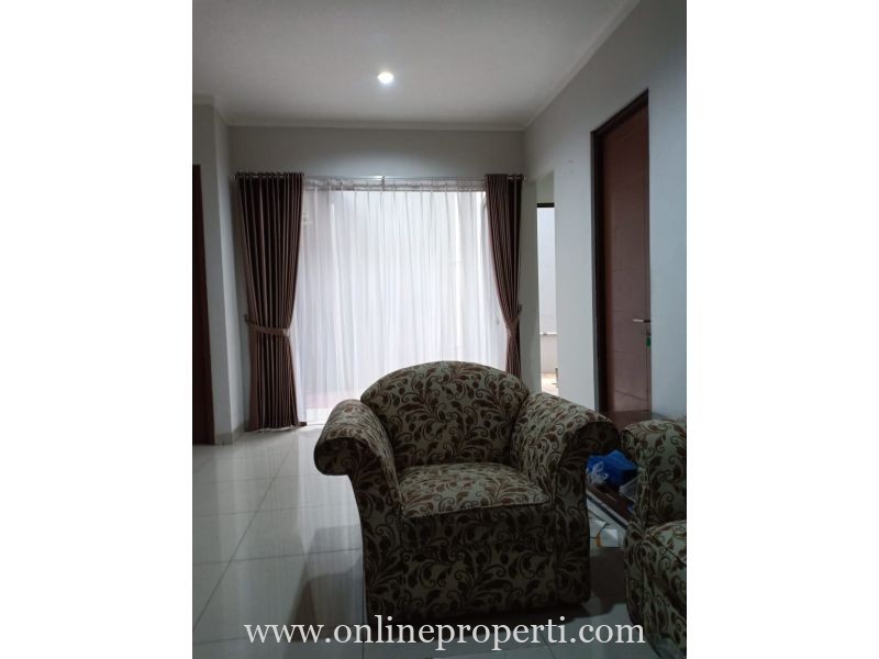 Disewakan Rumah di Cluster Fortune Belleza, Graha Raya Bintaro PR1650