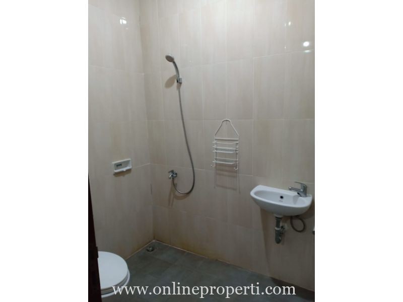Disewakan Rumah di Cluster Fortune Belleza, Graha Raya Bintaro PR1650