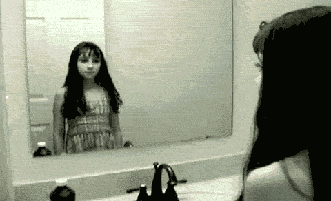 Boneka Hantu Yang Bergerak Sendiri &#91;On CAmera&#93;