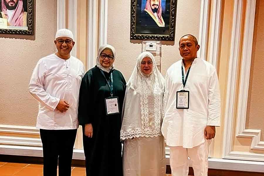 Puan Maharani dan Anies Baswedan Bertemu Setelah Lempar Jumroh di Mina