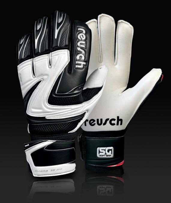 glovers-gloves-lovers---from-gloves-to-brothers