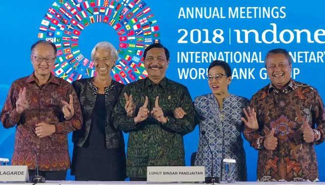 Salam Satu jari, Sri Mulyani dan Luhut Dilaporkan ke Bawaslu