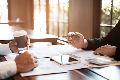 start-your-business-with-6-advantages-of-using-beverage-manufacturing-services