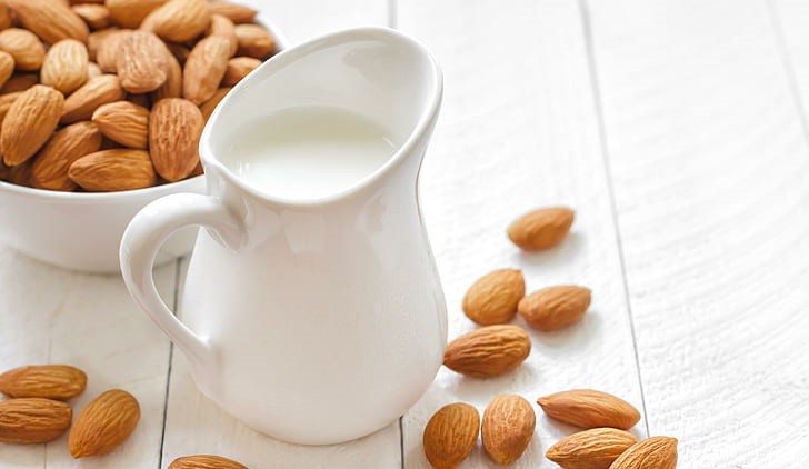 Bunda WAJIB TAHU 5 Keistimewaan Susu Almond untuk Promil!