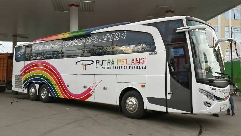Milih Bus ato Pesawat Gan ?