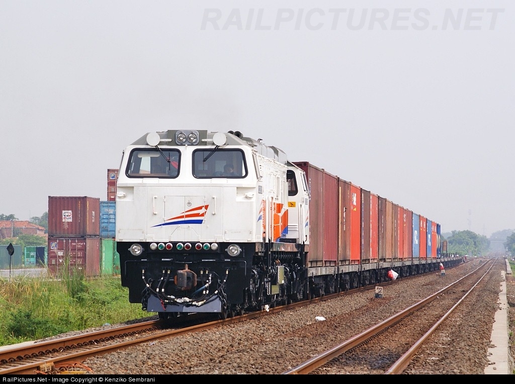 PT Sentra Logistik Siap Layani Angkutan Barang Kereta Api Di Cikarang Dry Port