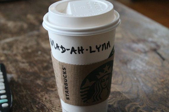 WIW. Kumpulan Nama Salah Eja pada Gelas Starbucks