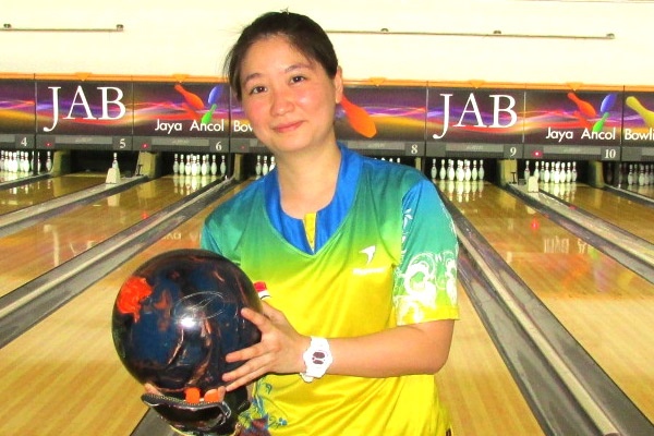 sharon-berharap-bisa-juara-iiobc-tahun-depan