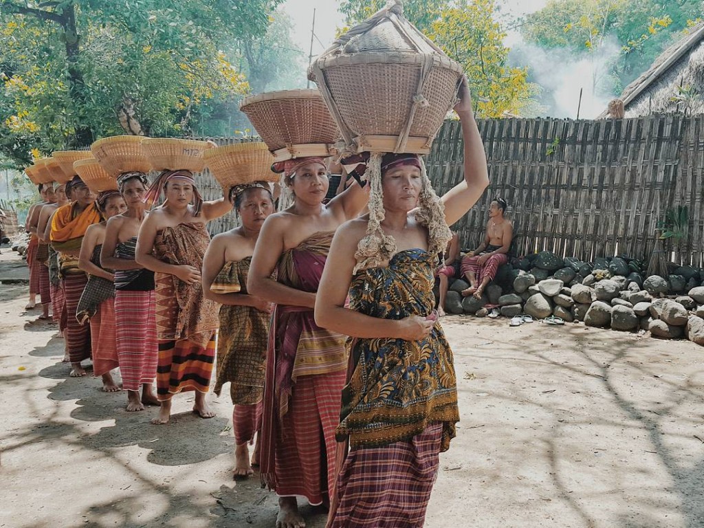 Tradisi Unik Kawin Culik Pernikahan Suku Sasak Lombok