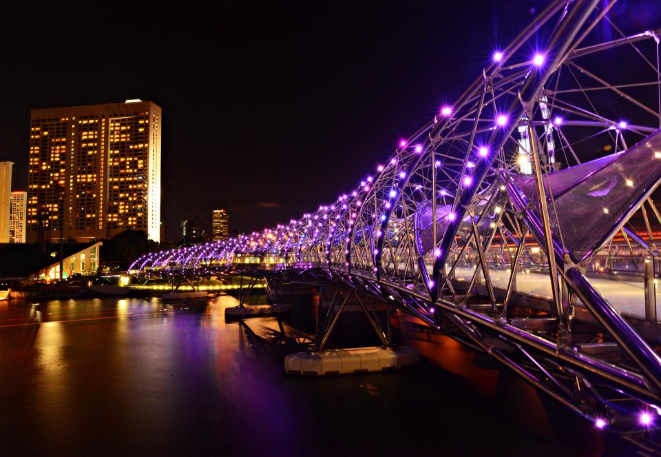 Bagaimana jika struktur DNA menjadi inspirasi desain sebuah jembatan?