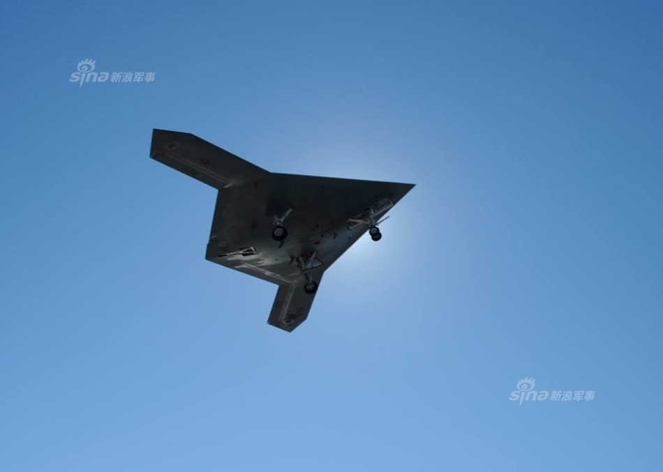 &#91;PIC&#93; X-47B In Action