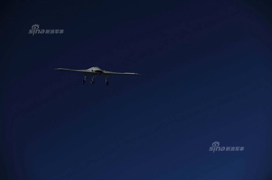 &#91;PIC&#93; X-47B In Action