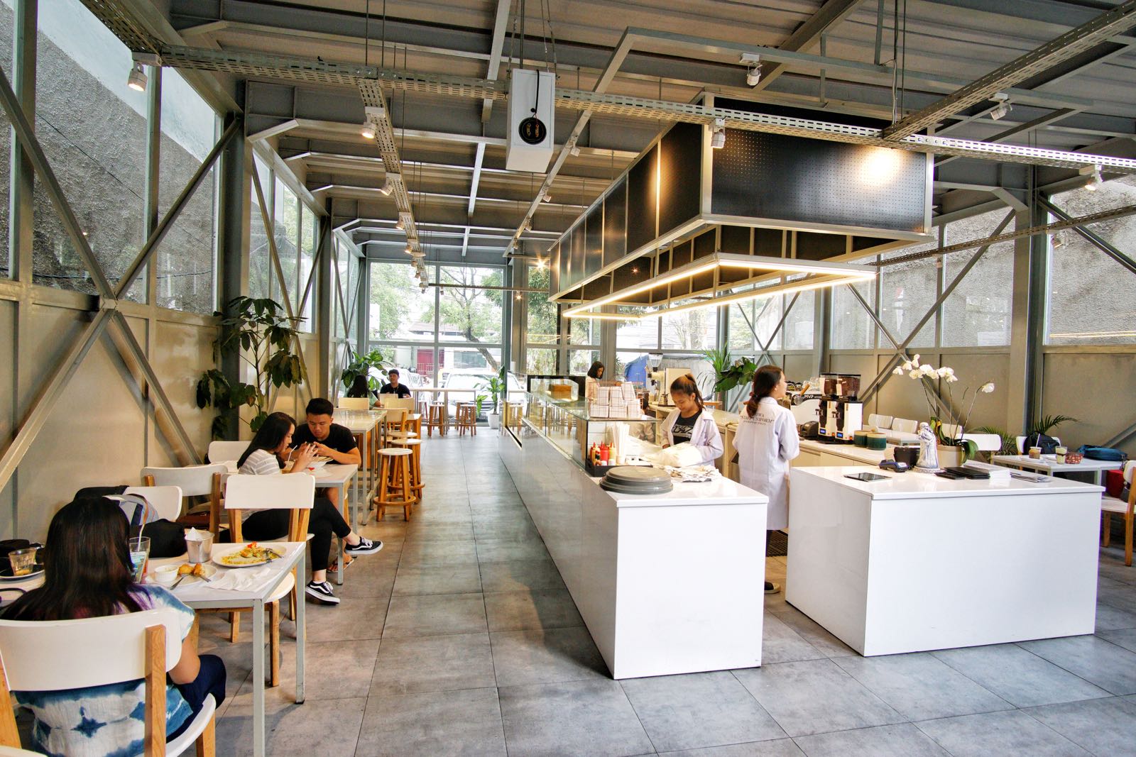 Mengenal Jl Progo, Senopati-Nya Bandung Yang Dipenuhi Wisata Kuliner Kekinian