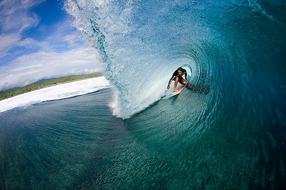 10 Lokasi Surfing Terbaik di Dunia