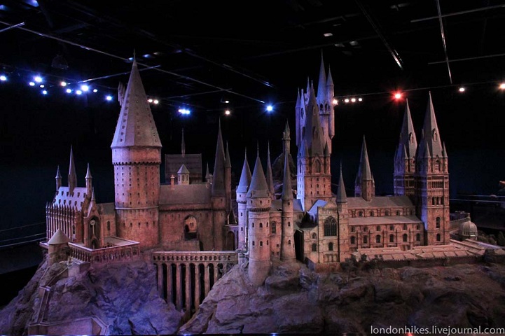 Berfantasi di Museum Harry Potter, London