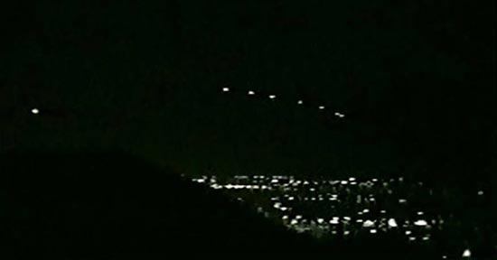 10 Penampakan UFO Secara Massal