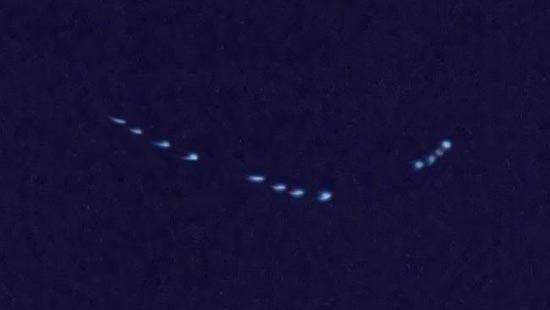 10 Penampakan UFO Secara Massal