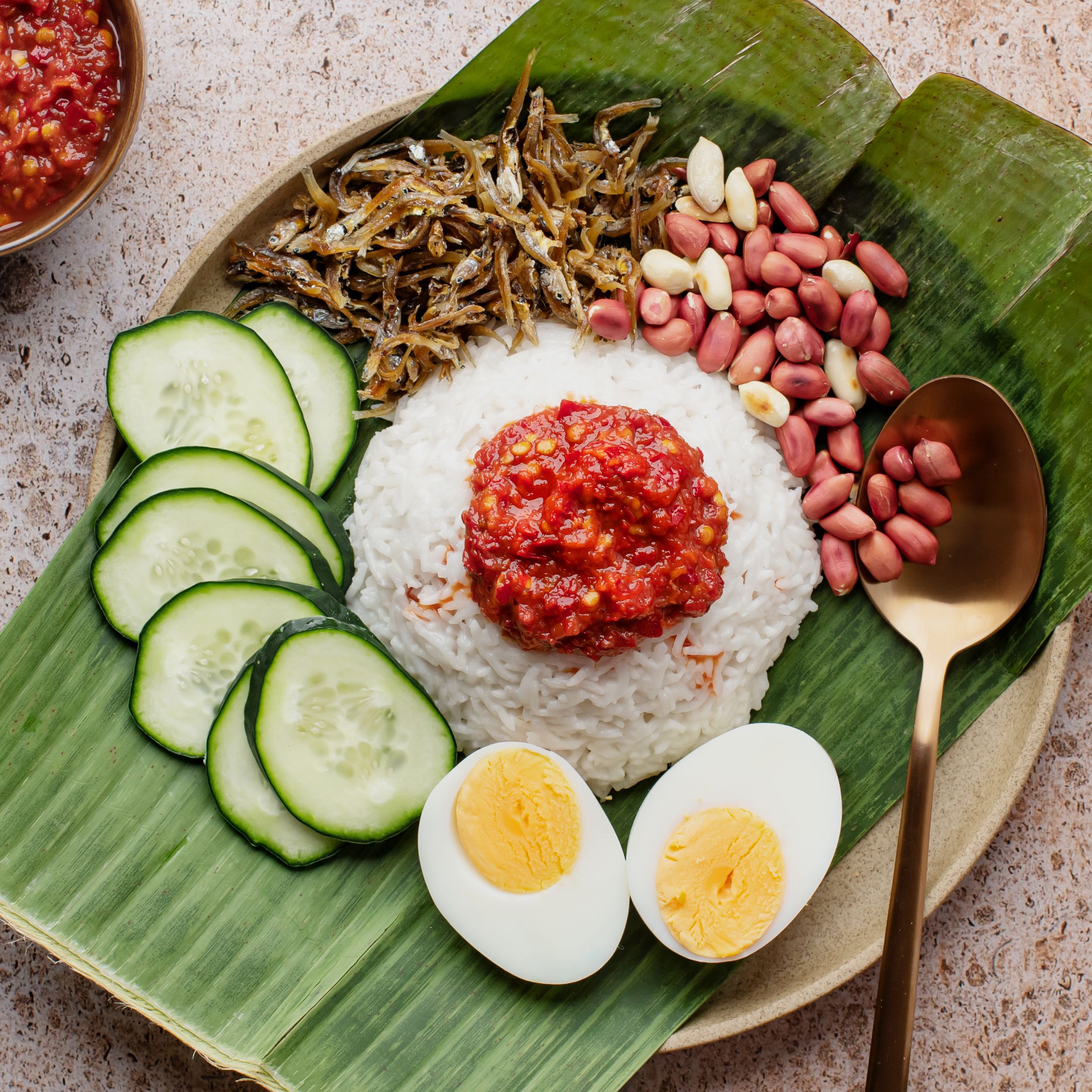 nasi-lemak-berasal-dari-malaysia-atau-singapura