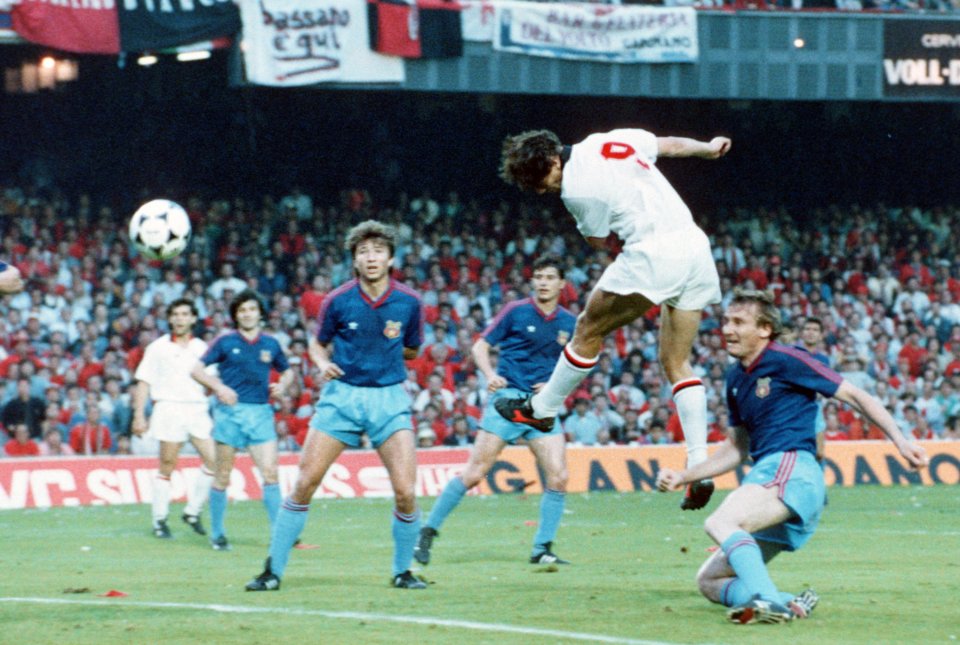 irossoneri-2016922017-we-ve-got-the-devil-in-us--grazieberlusconi