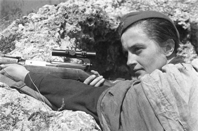 Lyudmila Pavlichenko, Lady Death Yang Meneror Tentara Nazi di Perang Dunia II