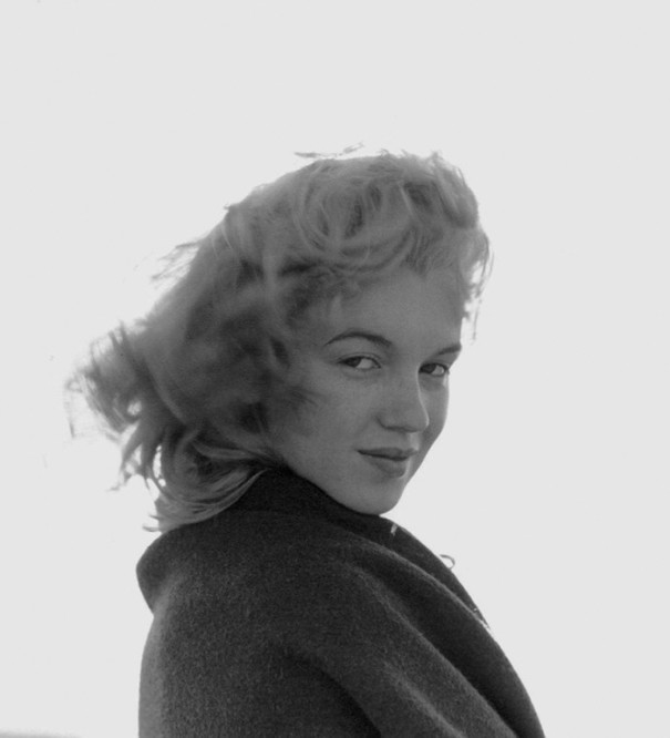 Foto Langka Marlyn Monroe saat Berusia 20 tahun (FANS MARLYN MONROE WAJIB MASUK)