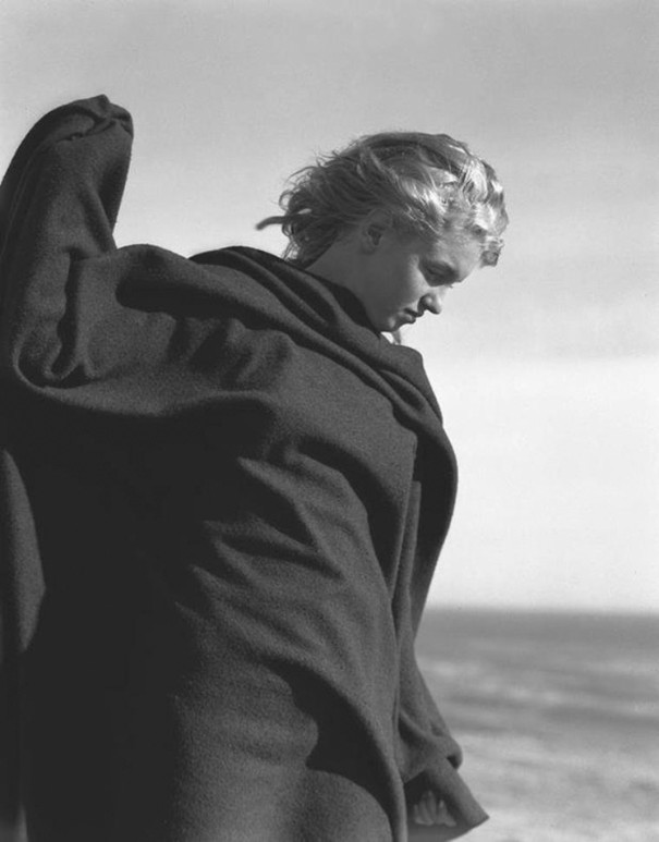 Foto Langka Marlyn Monroe saat Berusia 20 tahun (FANS MARLYN MONROE WAJIB MASUK)
