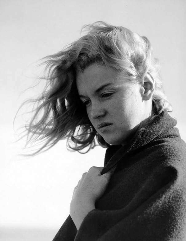 Foto Langka Marlyn Monroe saat Berusia 20 tahun (FANS MARLYN MONROE WAJIB MASUK)
