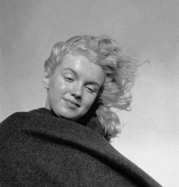 Foto Langka Marlyn Monroe saat Berusia 20 tahun (FANS MARLYN MONROE WAJIB MASUK)