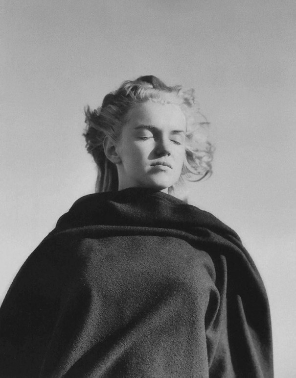 Foto Langka Marlyn Monroe saat Berusia 20 tahun (FANS MARLYN MONROE WAJIB MASUK)