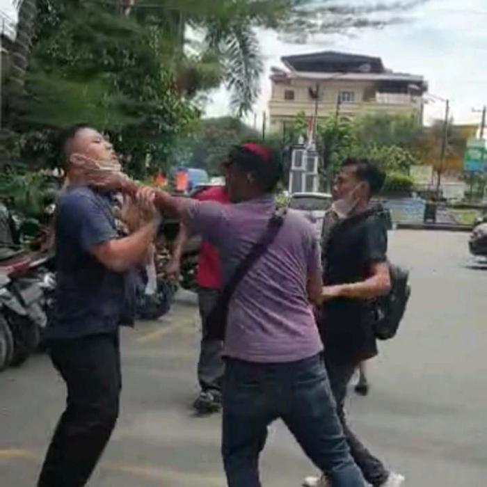 Tak ada empati Pemko terhadap warga Medan dianiaya saat urus berkas