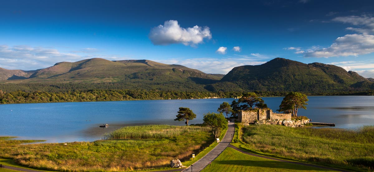10 Most Beautiful Lake In The World 
