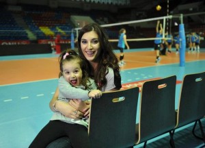Neslihan Demir (atlet volley cantik dr turki)
