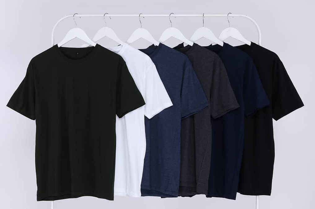 Menemukan Kaos Warna Gelap Terbaik yang Cocok untuk Anda