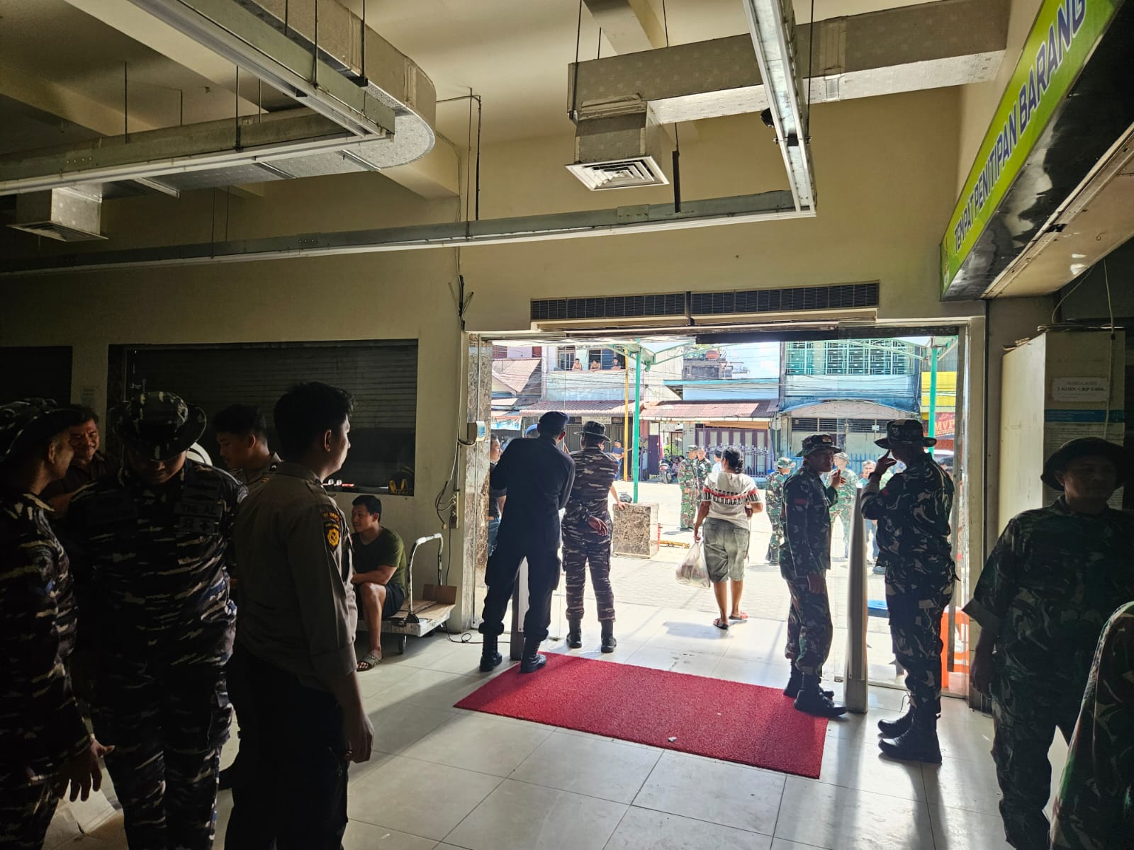 Pasca Penjarahan, Aparat Gabungan Perketat Pusat Perbelanjaan Di Sibolga