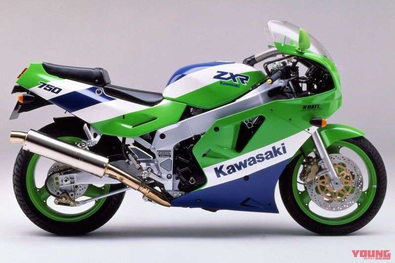 Ini Dia! Replika ZXR 750 H1 pada Z900 Hasil Builder dari Spanyol
