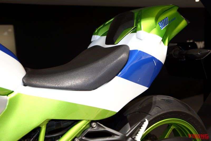 Ini Dia! Replika ZXR 750 H1 pada Z900 Hasil Builder dari Spanyol