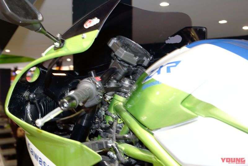 Ini Dia! Replika ZXR 750 H1 pada Z900 Hasil Builder dari Spanyol