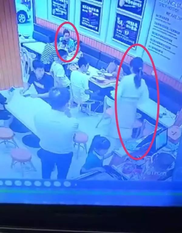 Pregnant Woman Throws Scalding Soup over Baby Girl in Malatang Restaurant