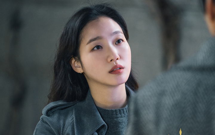Kim Go Eun Berubah Drastis Jadi Penjahat, Kemampuan Akting Dipuji Staf!! OMG