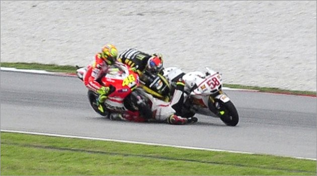Dosa-dosa Sang Legend, Valentino Rossi