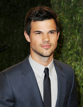 Taylor Lautner Diminta Perankan Bintang Porno